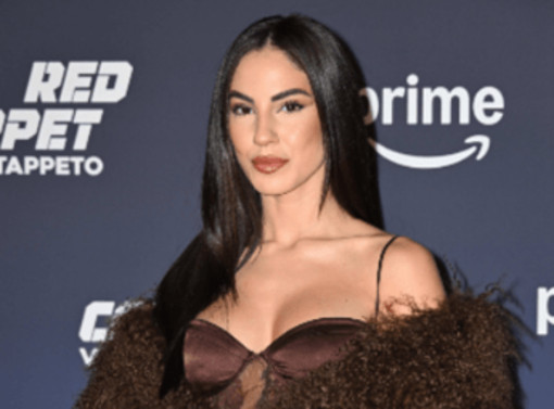 Giulia De Lellis contro le fake news: &quot;Non è mia figlia, datevi una regolata&quot;