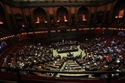 La deputata Matone trova anello prezioso a Montecitorio e lo mette in cassaforte: ecco chi è il proprietario La deputata Matone trova anello prezioso a Montecitorio e lo mette in cassaforte: ecco chi è il proprietario