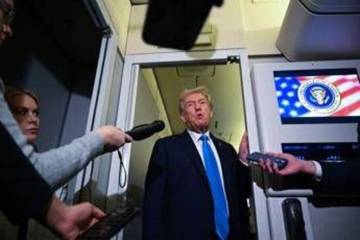 Ucraina, Trump: "Non incontro Putin senza accordo di pace". Media: "Russia addestra bambini ucraini in territori occupati" Ucraina, Trump: "Non incontro Putin senza accordo di pace". Media: "Russia addestra bambini ucraini in territori occupati"