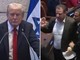 Trump alla Knesset, due deputati protestano: presidente Usa interrotto Trump alla Knesset, due deputati protestano: presidente Usa interrotto