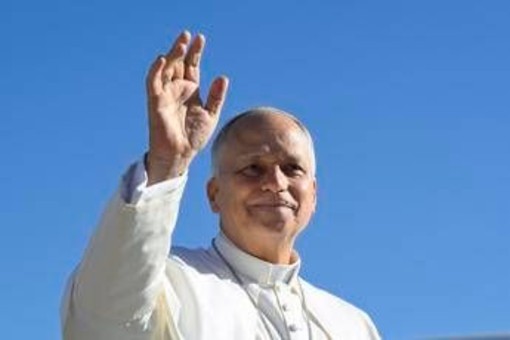 Papa Leone, oggi comincia il suo viaggio apostolico in Francia: cuore della laicità, Macron non parteciperà alle messe Papa Leone, oggi comincia il suo viaggio apostolico in Francia: cuore della laicità, Macron non parteciperà alle messe
