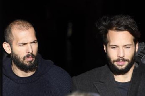 L'influencer della 'manosfera' Andrew Tate e il fratello Tristan arrestati a Miami L'influencer della 'manosfera' Andrew Tate e il fratello Tristan arrestati a Miami