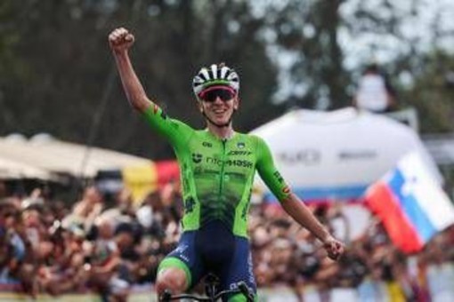 Mondiali, bis iridato per Tadej Pogacar nella prova in linea Mondiali, bis iridato per Tadej Pogacar nella prova in linea