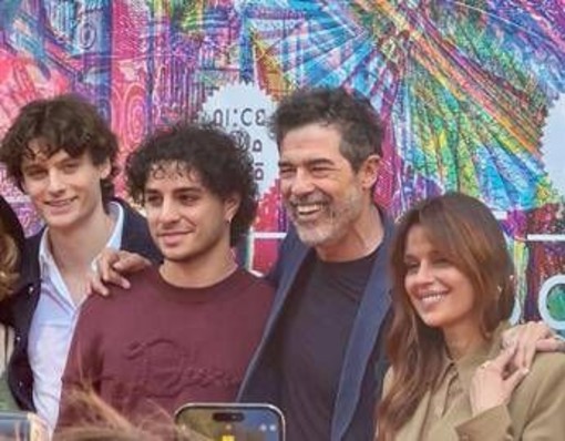 Gassman torna in 'Un professore 3': "Educazione sessuale a scuola necessaria, non si può demandare ai porno" Gassman torna in 'Un professore 3': "Educazione sessuale a scuola necessaria, non si può demandare ai porno"