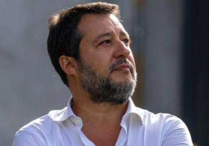 Sciopero generale di oggi è illegittimo, Salvini: "Sanzioni ridicole" Sciopero generale di oggi è illegittimo, Salvini: "Sanzioni ridicole"
