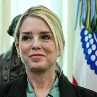 Pam Bondi licenziata da Trump, ma rischia di dover deporre al Congresso sul caso Epstein Pam Bondi licenziata da Trump, ma rischia di dover deporre al Congresso sul caso Epstein