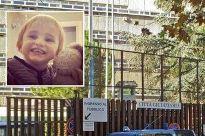 Bimbo di due anni morto in ospedale a Roma, 5 medici a processo Bimbo di due anni morto in ospedale a Roma, 5 medici a processo