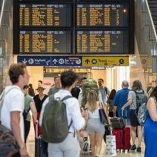 Sciopero generale, oggi l'Italia si ferma per Gaza: da treni a bus e scuola, i servizi a rischio Sciopero generale, oggi l'Italia si ferma per Gaza: da treni a bus e scuola, i servizi a rischio