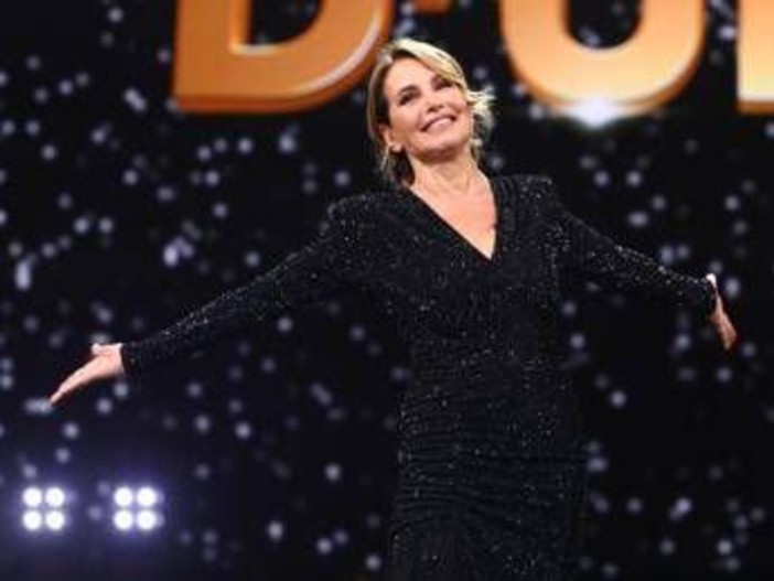 Barbara D'Urso, infortunio alle prove a Ballando con le stelle: debutto a rischio? Barbara D'Urso, infortunio alle prove a Ballando con le stelle: debutto a rischio?