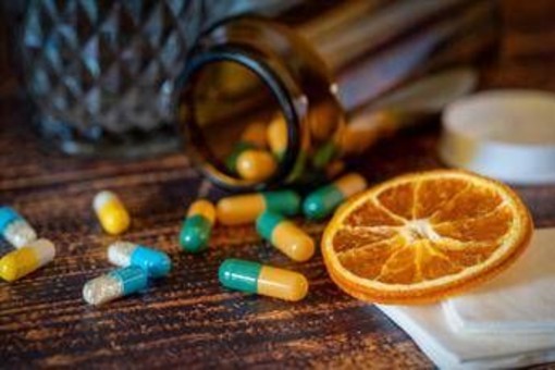 Mente e corpo più scattanti con il finto integratore, in uno studio il potere dell'effetto placebo Mente e corpo più scattanti con il finto integratore, in uno studio il potere dell'effetto placebo