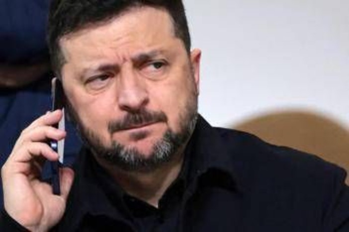 Ucraina, Zelensky cerca sostituto capo di stato maggiore Syrsky: in corso casting comandanti militari Ucraina, Zelensky cerca sostituto capo di stato maggiore Syrsky: in corso casting comandanti militari