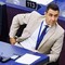 Ucraina, Vannacci contro Zelensky: "Ricatta l'Europa e vuole 70 miliardi" Ucraina, Vannacci contro Zelensky: "Ricatta l'Europa e vuole 70 miliardi"