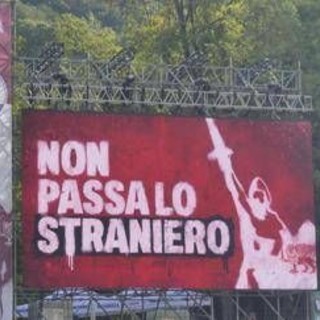 Pontida, Lega al 'test' del pratone. Salvini chiede unità: "Vinciamo se forti e liberi da Nord a Sud"