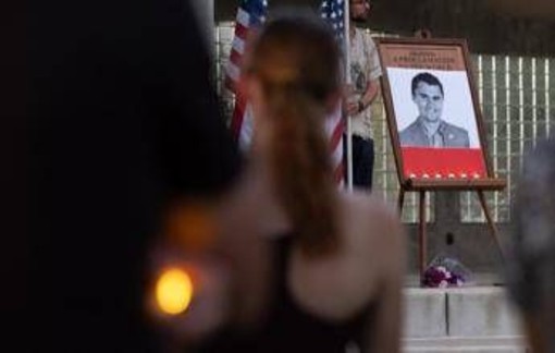 "You're fired", esultano per morte Kirk e vengono licenziati: il caso "You're fired", esultano per morte Kirk e vengono licenziati: il caso