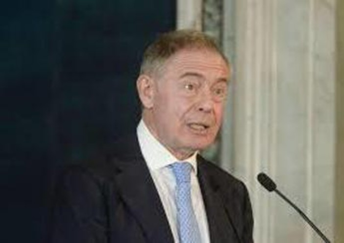 Urso: "Il sistema fieristico è una leva strategica per l'internazionalizzazione del Made in Italy" Urso: "Il sistema fieristico è una leva strategica per l'internazionalizzazione del Made in Italy"