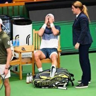 Rune, lacrime a Stoccolma: abbandona il campo per la rottura del tendine d'Achille Rune, lacrime a Stoccolma: abbandona il campo per la rottura del tendine d'Achille