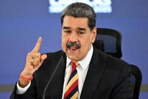 Venezuela, Maduro: "Smantellata cellula Cia che pianificava un finto attacco a nave Usa" Venezuela, Maduro: "Smantellata cellula Cia che pianificava un finto attacco a nave Usa"
