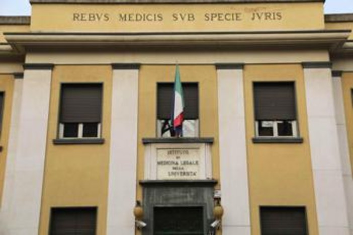 Focolaio di tubercolosi all'Istituto di Medicina legale di Milano, fino a 3 settimane per chiarire il quadro Focolaio di tubercolosi all'Istituto di Medicina legale di Milano, fino a 3 settimane per chiarire il quadro
