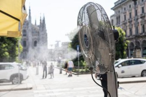 Caldo estremo sull'Italia, salgono a 15 le città da bollino rosso Caldo estremo sull'Italia, salgono a 15 le città da bollino rosso