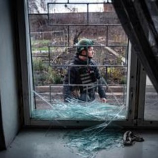 Russia attacca ancora l'Ucraina, almeno 4 morti in raid con drone a Sumy Russia attacca ancora l'Ucraina, almeno 4 morti in raid con drone a Sumy
