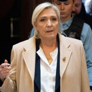 Marine Le Pen alla sbarra il 7 luglio, il futuro presidenziale: "Combatterò per le mie idee"