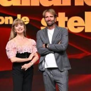 Ballando con le stelle, stasera 18 ottobre: Renato Zero ballerino per una notte Ballando con le stelle, stasera 18 ottobre: Renato Zero ballerino per una notte