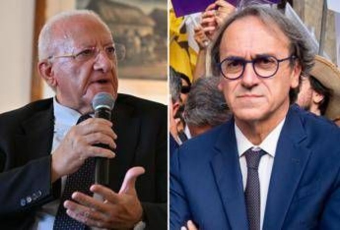 De Luca contro Bonelli: "Porta jella". Avs: "Attacchi sguaiati". Pd: "No alle offese" De Luca contro Bonelli: "Porta jella". Avs: "Attacchi sguaiati". Pd: "No alle offese"