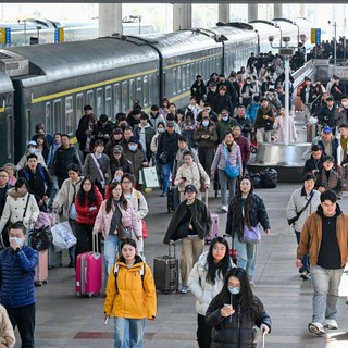 Festa di Primavera, in Cina record di 9,4 miliardi di viaggi interni