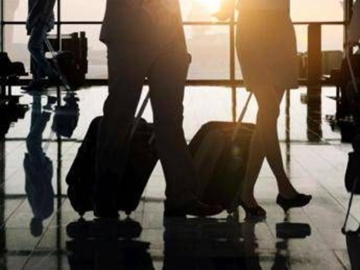 Volo cancellato per caro carburanti? "Con motivazione generica spetta il rimborso al passeggero"