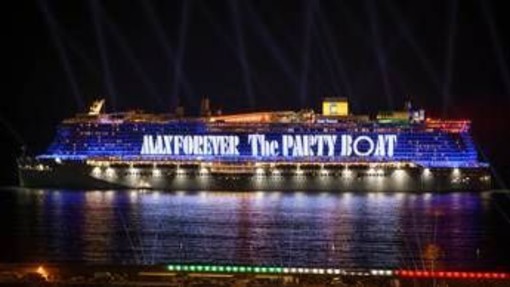Sanremo, Costa Crociere 'accende' festival con la Crociera della Musica e Max Pezzali Sanremo, Costa Crociere 'accende' festival con la Crociera della Musica e Max Pezzali