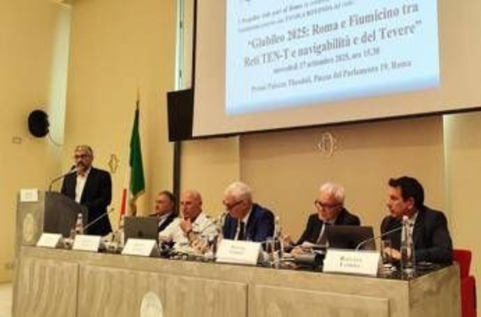 Latrofa (Adsp Mtcs): "Disponibili a lavoro condiviso su navigabilità Tevere" Latrofa (Adsp Mtcs): "Disponibili a lavoro condiviso su navigabilità Tevere"