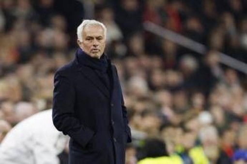 Mourinho al Real Madrid, scoppia il 'giallo': annuncio non arriva Mourinho al Real Madrid, scoppia il 'giallo': annuncio non arriva