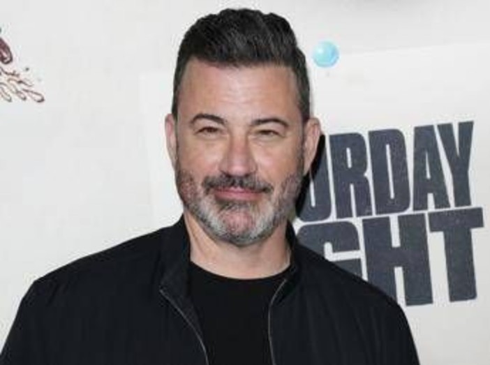 Kimmel e l'ipotesi fuga in Italia, il sindaco di Ischia: "Lo aspettiamo, è nipotino dell'isola" Kimmel e l'ipotesi fuga in Italia, il sindaco di Ischia: "Lo aspettiamo, è nipotino dell'isola"