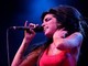 Cimeli di Amy Winehouse, il padre perde la causa contro due amiche della cantante