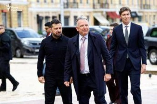 Ucraina-Russia, Witkoff e Kushner a Kiev. Zelensky: "Serve pace dignitosa" Ucraina-Russia, Witkoff e Kushner a Kiev. Zelensky: "Serve pace dignitosa"