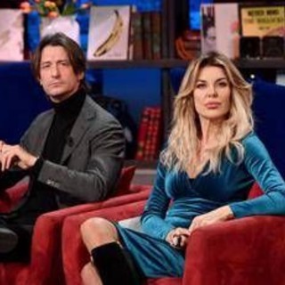 Alba Parietti, il figlio Francesco Oppini: "Io bullizzato per 'colpa' di mia madre"