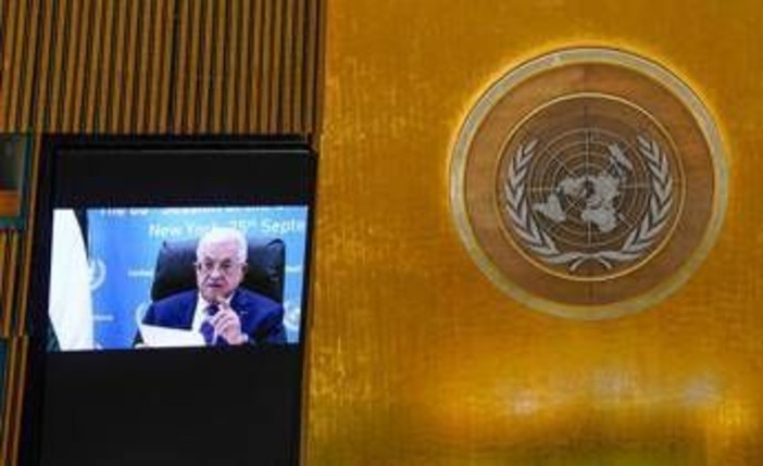 Abbas all'Onu: "Pronti a governare Gaza, Hamas non deve avere un ruolo e no a uno Stato armato" Abbas all'Onu: "Pronti a governare Gaza, Hamas non deve avere un ruolo e no a uno Stato armato"
