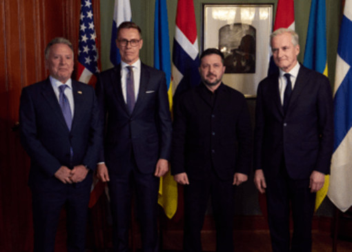 Ucraina, dopo l'incontro con Zelensky Steve Witkoff vola a San Pietroburgo: "Vedrà Putin" Ucraina, dopo l'incontro con Zelensky Steve Witkoff vola a San Pietroburgo: "Vedrà Putin"