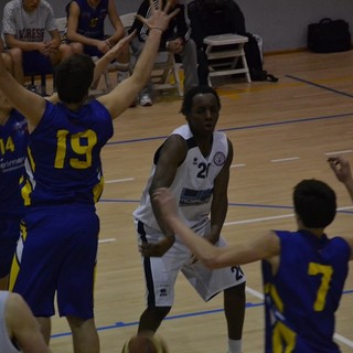 Basket - Esordio in doppia cifra per il quindicenne Wheatle