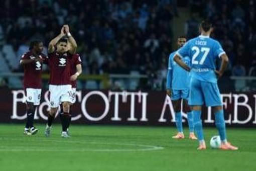 Torino-Napoli 1-0, Simeone stende Conte e ferma gli azzurri Torino-Napoli 1-0, Simeone stende Conte e ferma gli azzurri