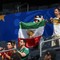 Iran, proteste fuori da stadio e 'vecchia' bandiera su spalti ai Mondiali Iran, proteste fuori da stadio e 'vecchia' bandiera su spalti ai Mondiali