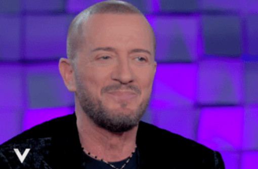 Raf, l'incontro con Gabriella Labate che ha cambiato tutto: "Mi ha salvato" Raf, l'incontro con Gabriella Labate che ha cambiato tutto: "Mi ha salvato"