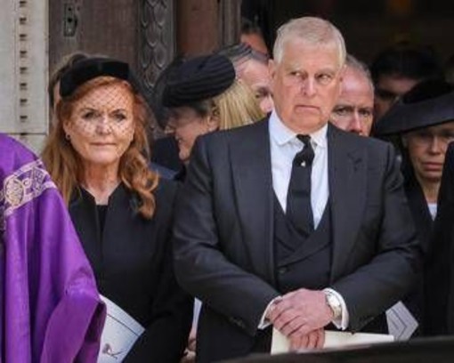 Sarah Ferguson e quelle mail a Epstein: "Mio amico supremo, perdonami" Sarah Ferguson e quelle mail a Epstein: "Mio amico supremo, perdonami"