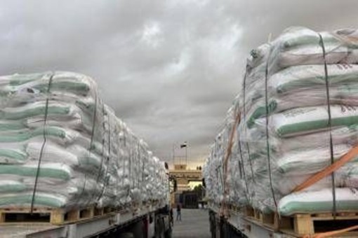 Gaza, Israele annulla le sanzioni e riapre il valico di Rafah per consegnare gli aiuti Gaza, Israele annulla le sanzioni e riapre il valico di Rafah per consegnare gli aiuti