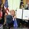 Trump cambia le 'regole' per i vaccini dei bambini: "Ora tassi elevati di autismo" Trump cambia le 'regole' per i vaccini dei bambini: "Ora tassi elevati di autismo"