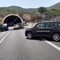 Scontro con due auto in fiamme nel Cagliaritano, un morto e nove feriti Scontro con due auto in fiamme nel Cagliaritano, un morto e nove feriti