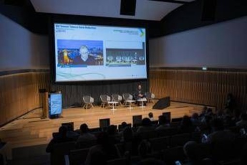 Fumo, Bates: "Fallimento politiche Oms per ridurlo, serve cambio di strategia" Fumo, Bates: "Fallimento politiche Oms per ridurlo, serve cambio di strategia"