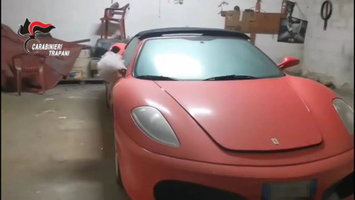 Trapani, maxi operazione su riciclaggio e droga, 13 misure cautelari e sequestri Trapani, maxi operazione su riciclaggio e droga, 13 misure cautelari e sequestri