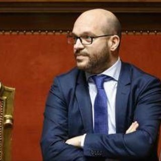 Giornata mondiale sclerosi multipla, Fontana: "Dietro malattia famiglie che meritano dignità" Giornata mondiale sclerosi multipla, Fontana: "Dietro malattia famiglie che meritano dignità"
