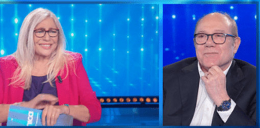 Carlo Verdone, operazione alle anche: "Dolore atroce". Poi la battuta a Venier Carlo Verdone, operazione alle anche: "Dolore atroce". Poi la battuta a Venier